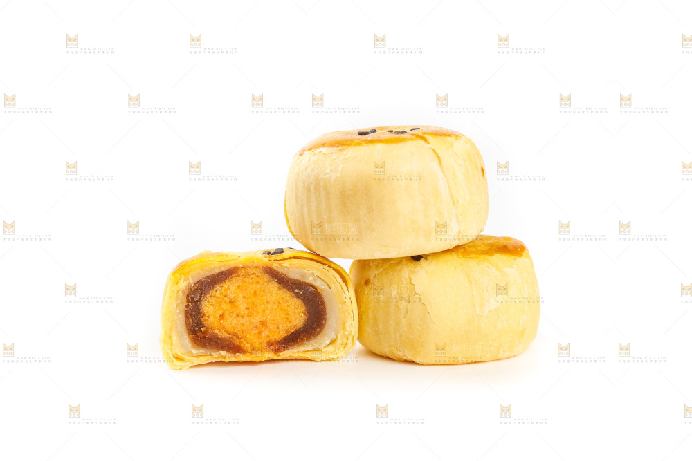 白底上的豆沙蛋黄酥