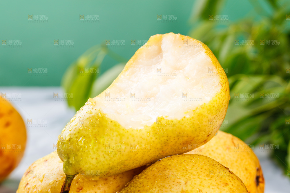 堆放着的太婆梨