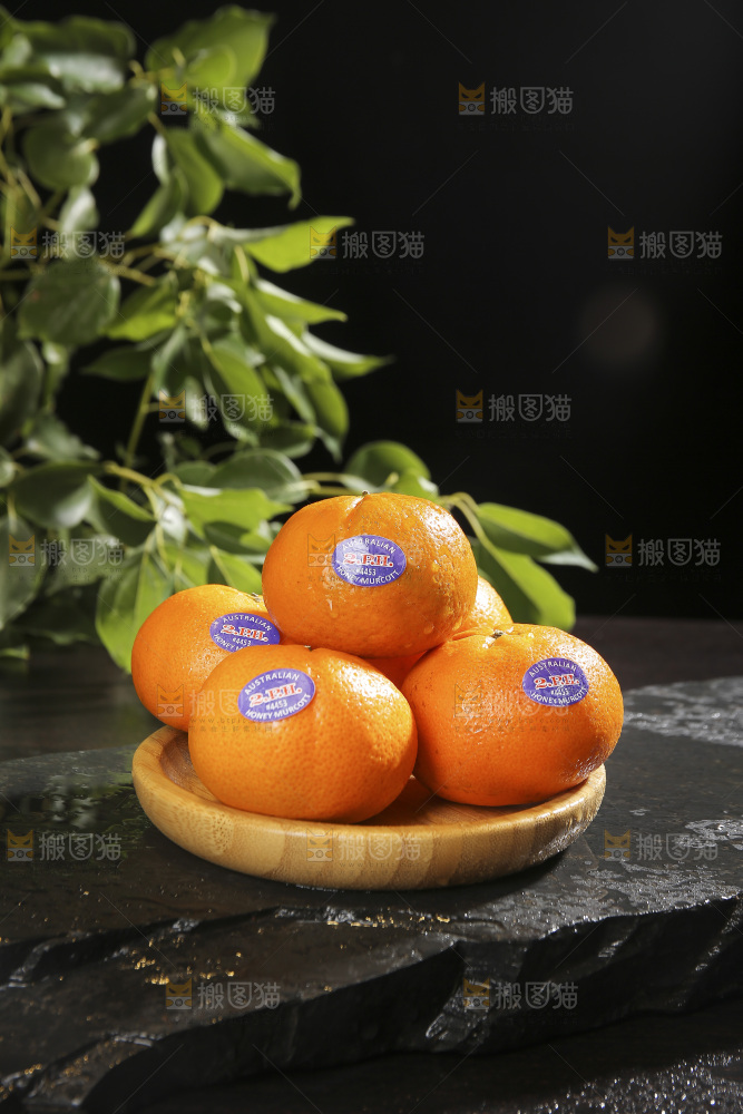 黑石板上的一篮澳柑