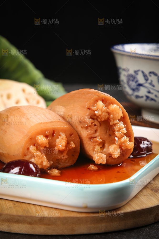 一盘蜜汁糯米莲藕