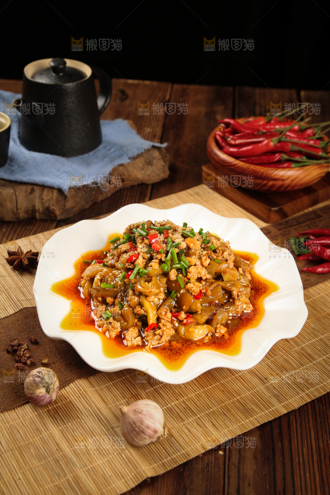 一盘香辣肉沫茄子