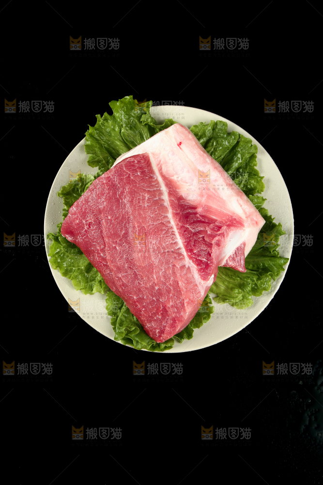 黑底上一盘猪瘦肉