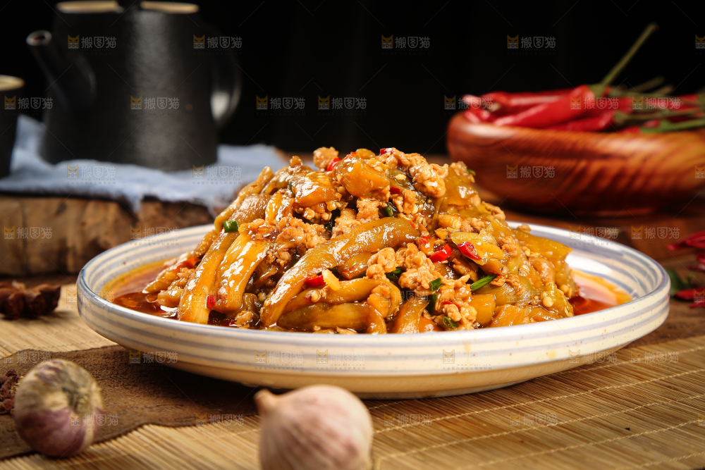 一盘肉沫茄子