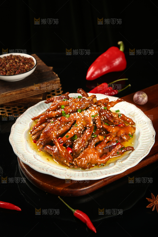一盘红烧鸡爪