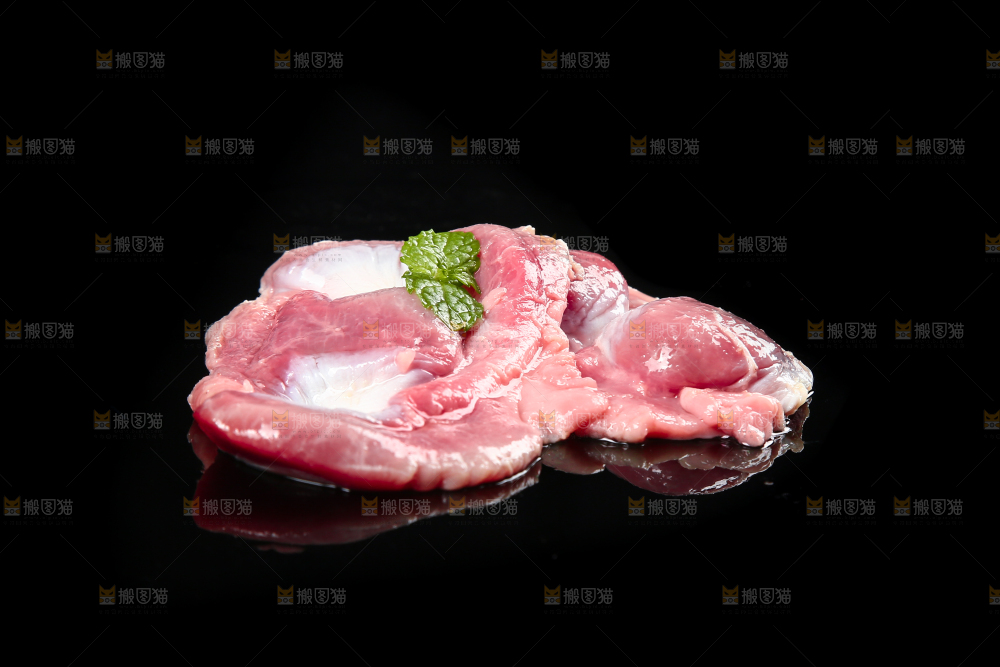一堆新鲜鸡胗