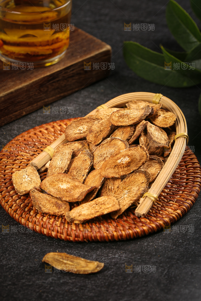 篮子里的牛蒡根茶