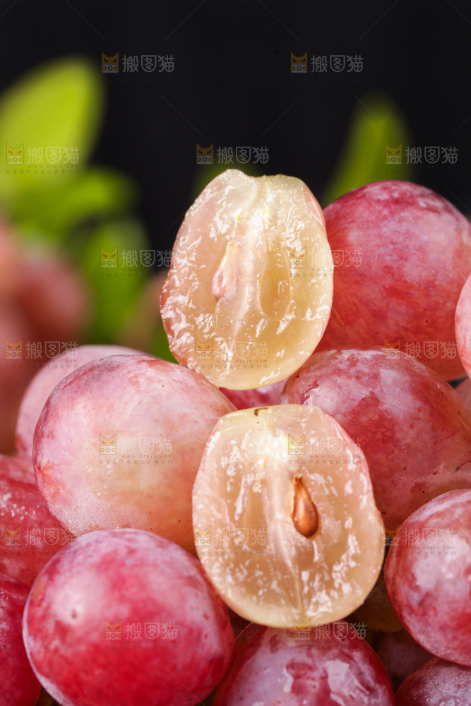 一堆新疆红提
