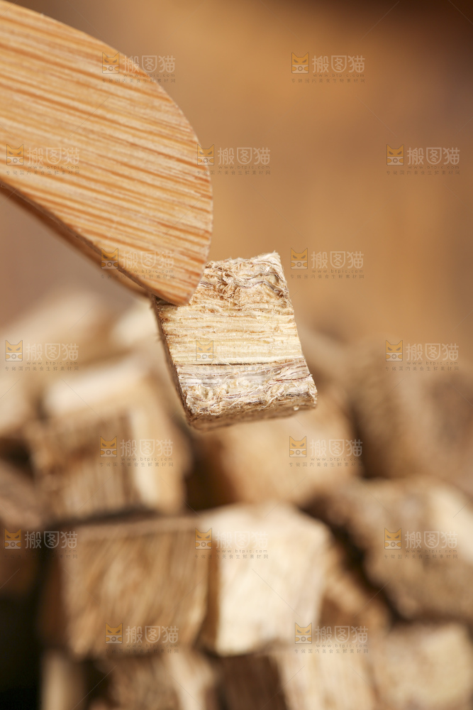 木底上的葛根