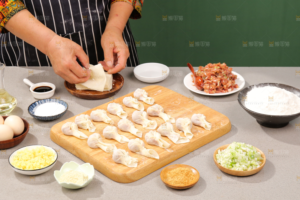 小馄饨制作过程