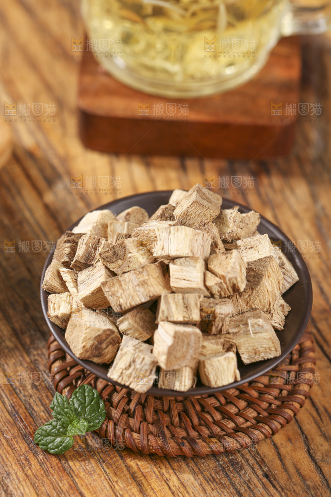 木底上的葛根
