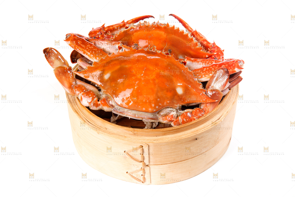 白底上放着梭子蟹