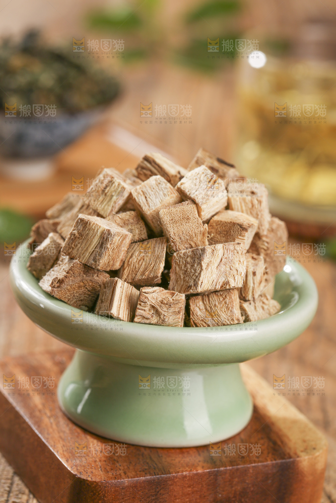 木底上的葛根
