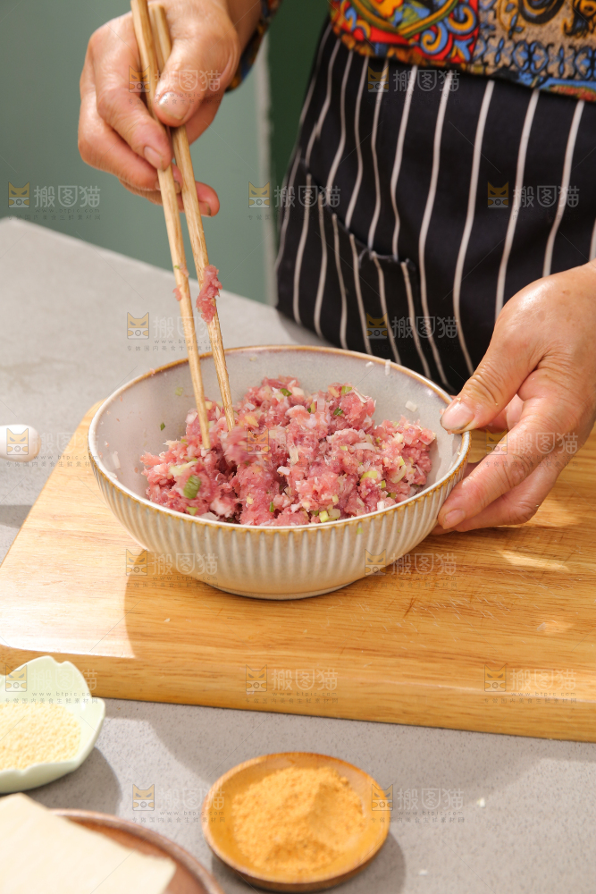 小馄饨制作过程