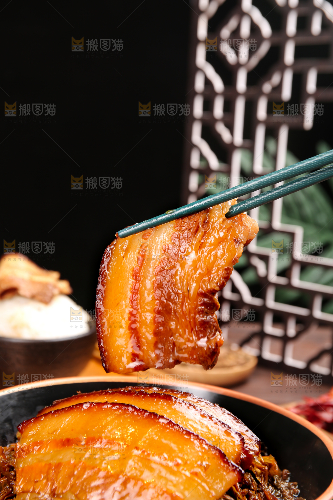 木底上的梅干菜扣肉