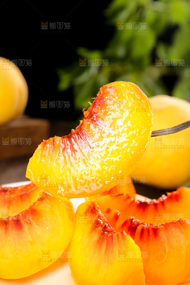 深底上的锦绣黄桃