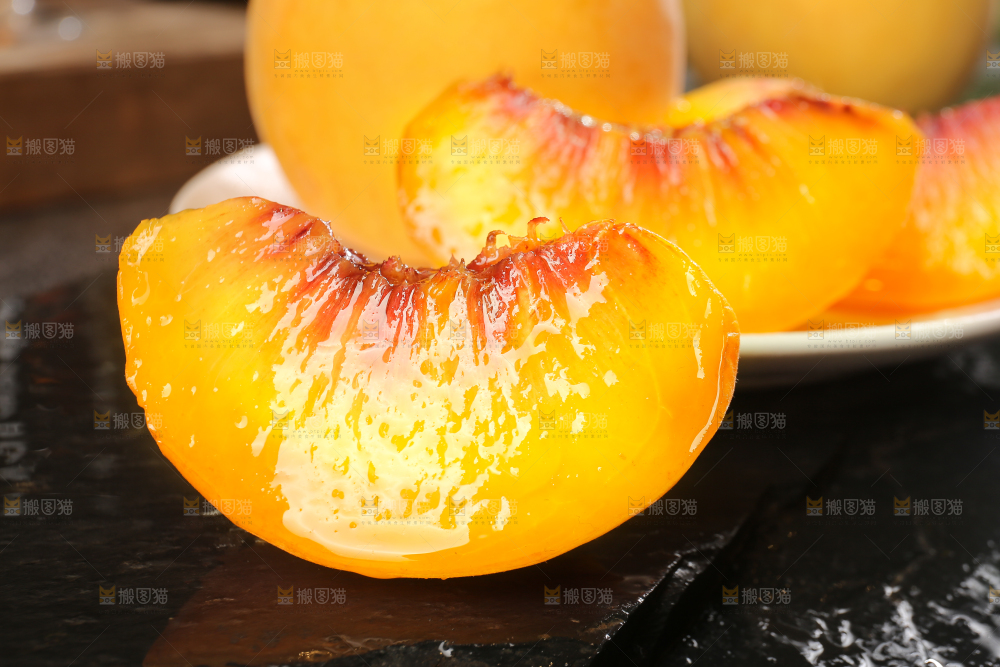 深底上的锦绣黄桃
