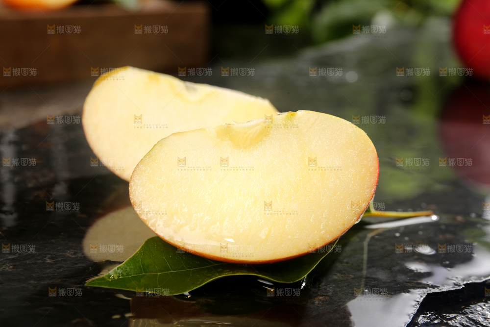 黑底上的高原红苹果