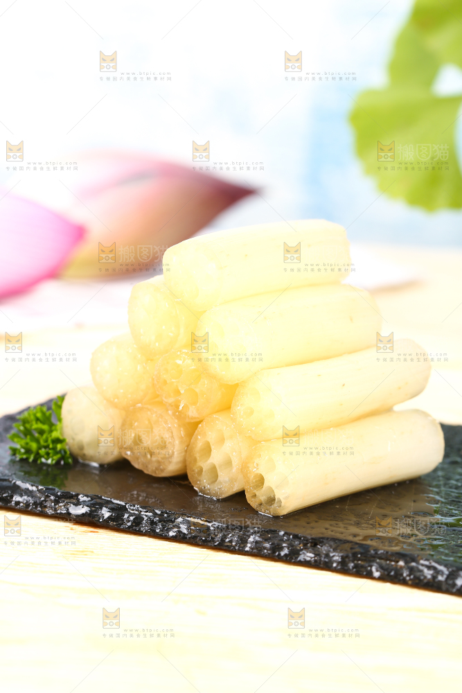 浅底上的藕带