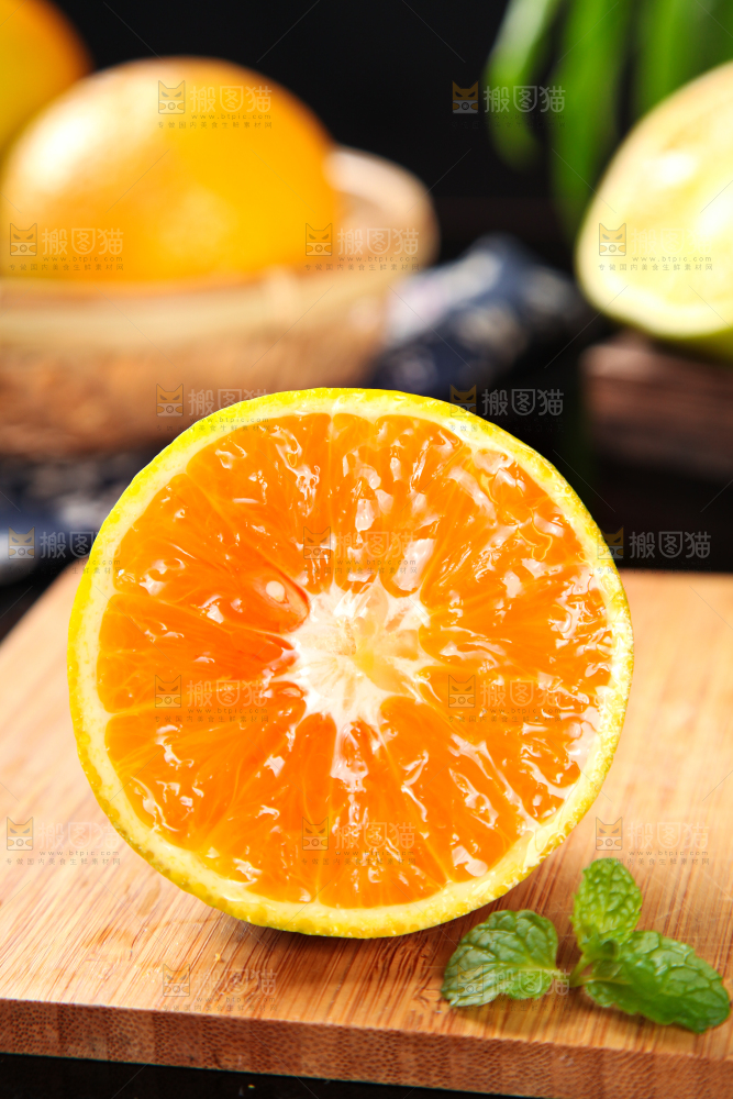 深底上放着夏橙