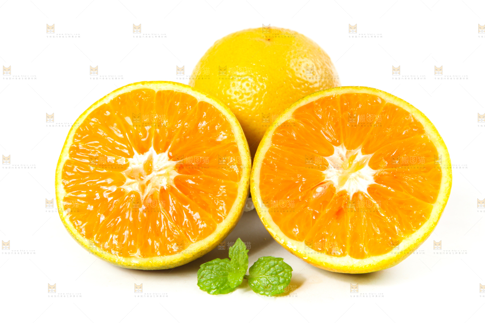 白底上放着的夏橙