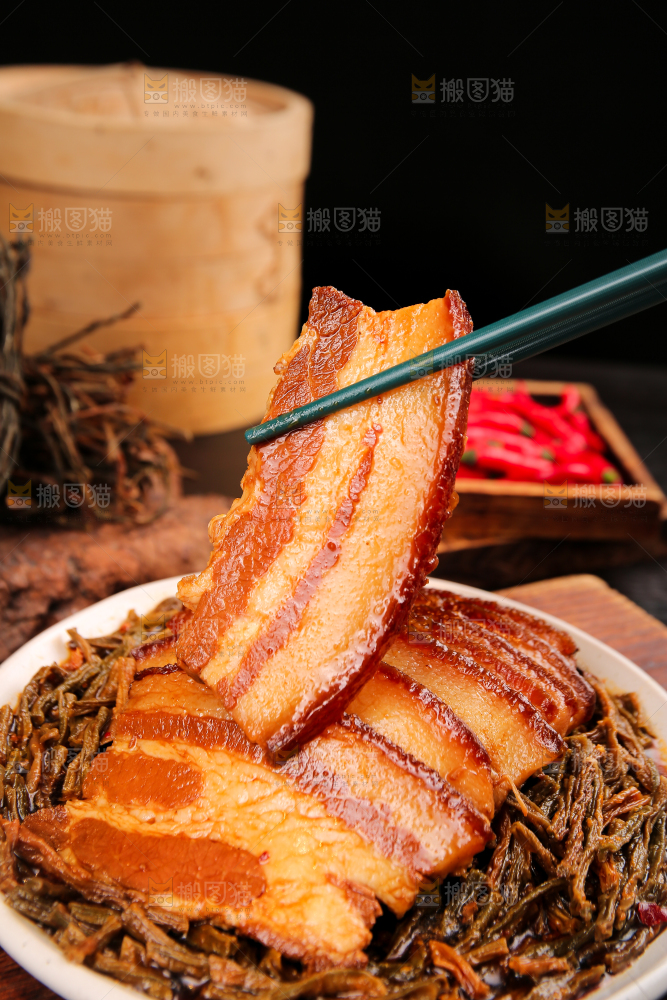 深底上的干豆角扣肉