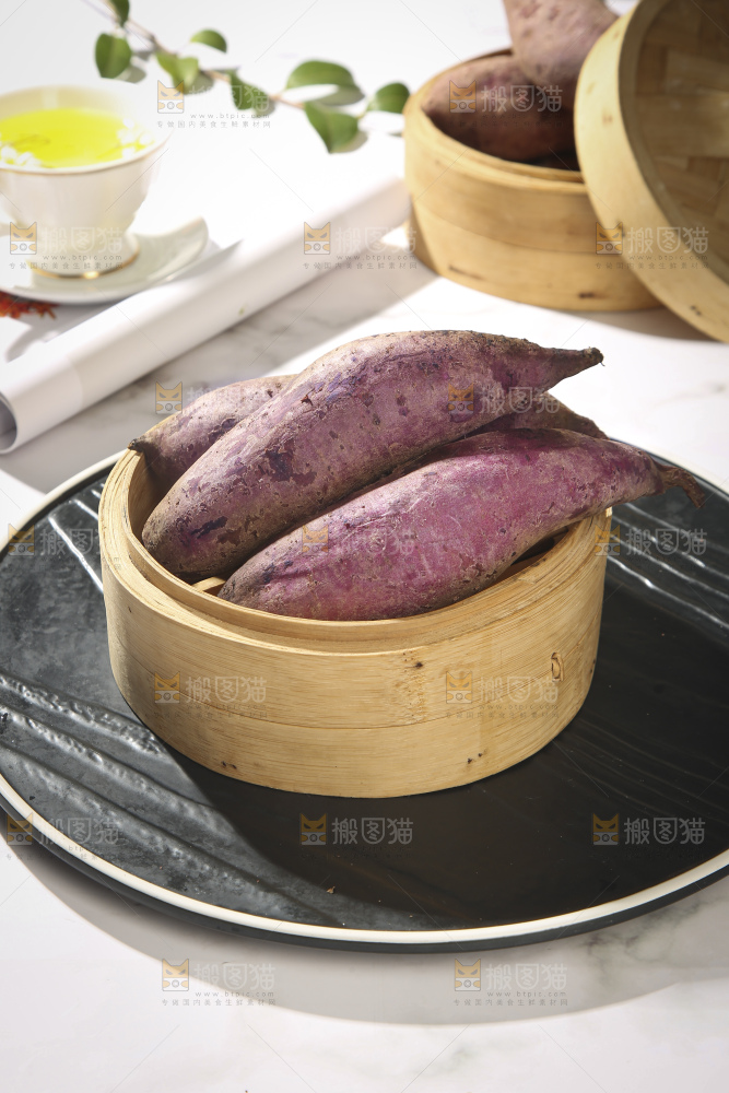 浅底上的板栗紫薯