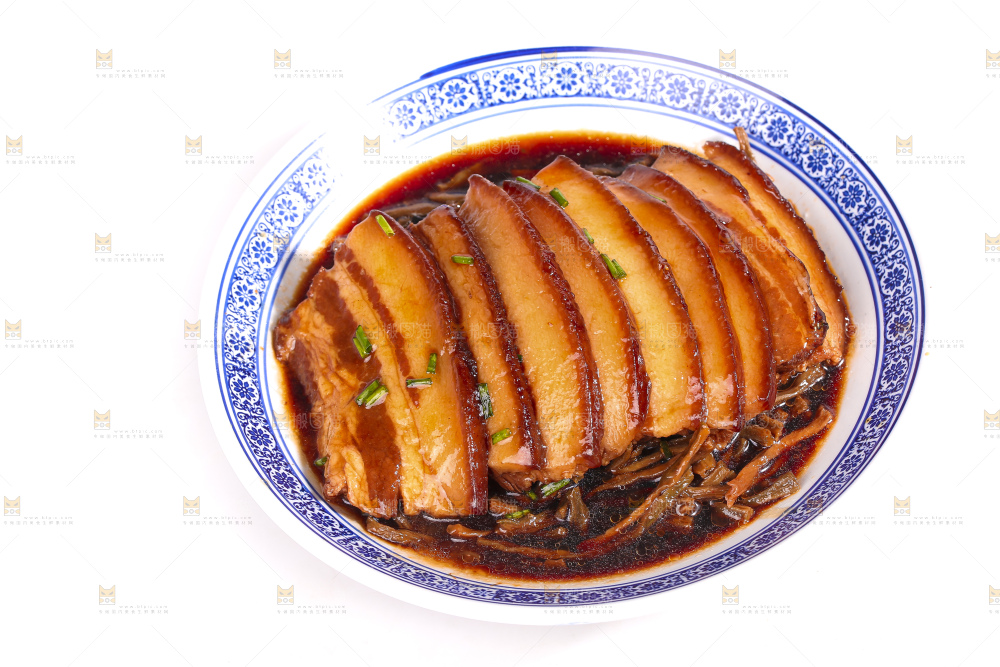 白底上的干豆角扣肉