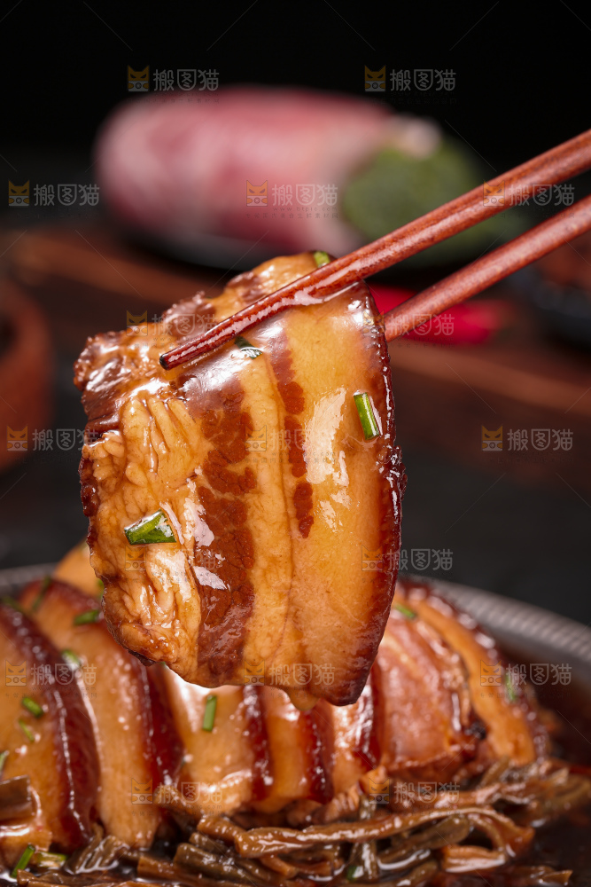 深底上的干豆角扣肉