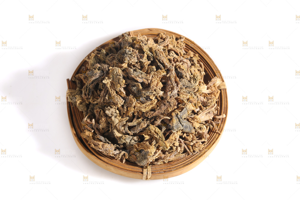 白底上的梅干菜