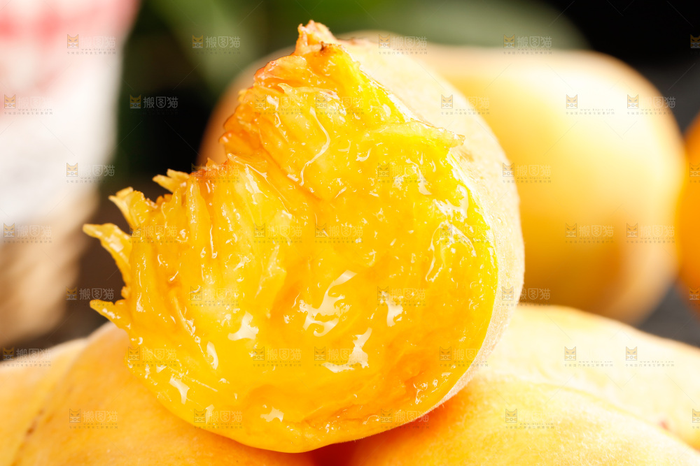 深底上的黄毛蟠桃