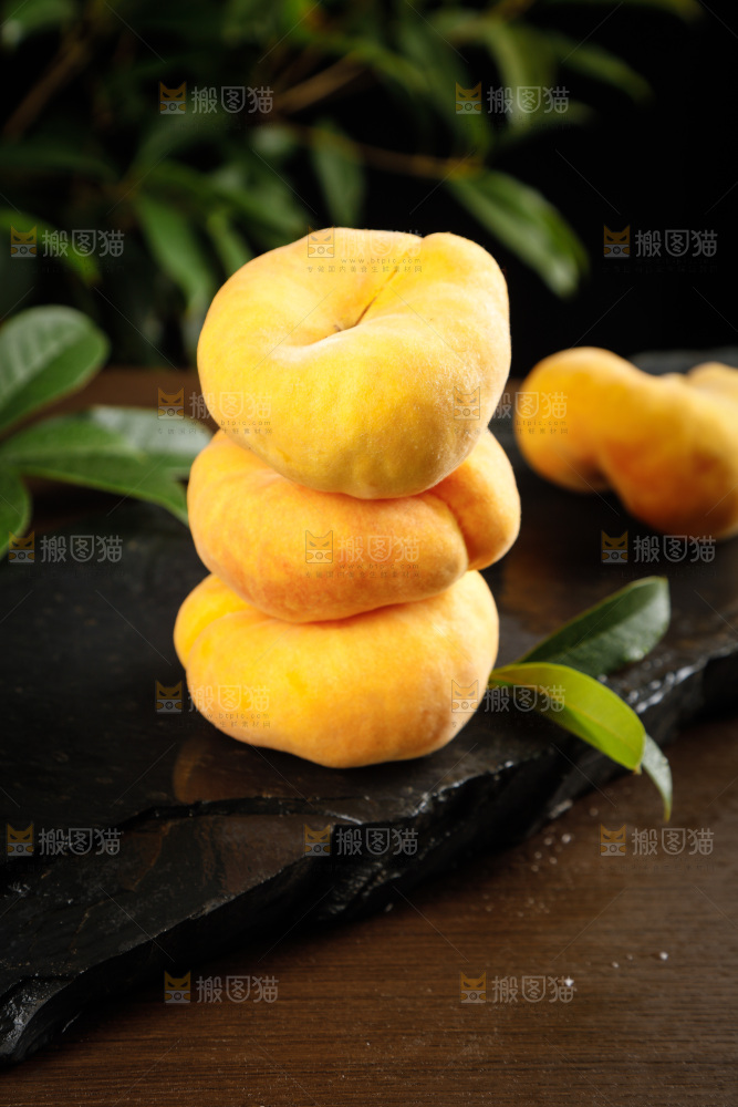 深底上的黄毛蟠桃