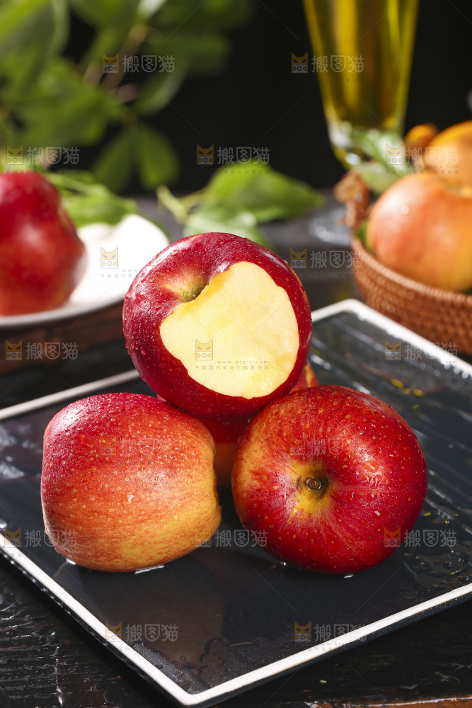 深底上的高原红苹果