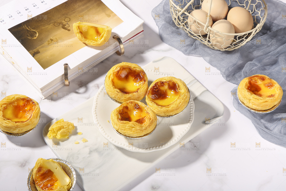 浅底上的葡式蛋挞