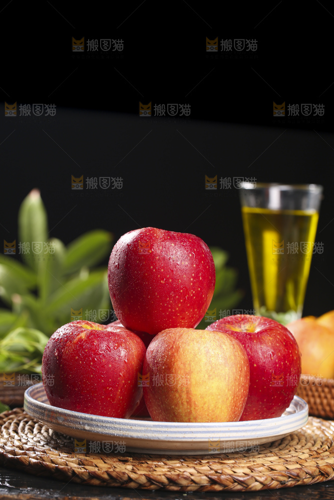 深底上的高原红苹果