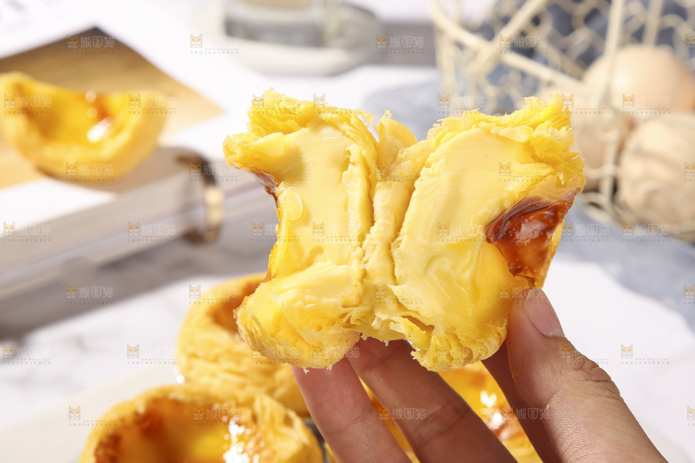 浅底上的葡式蛋挞
