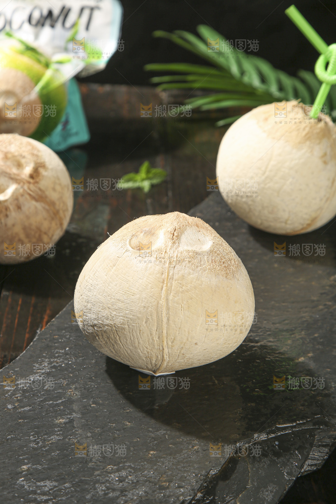 深底上的泰国进口烤椰