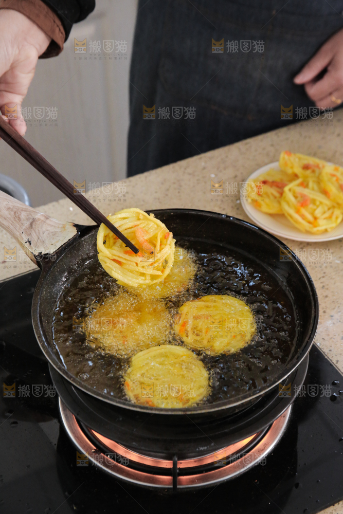 炸薯饼