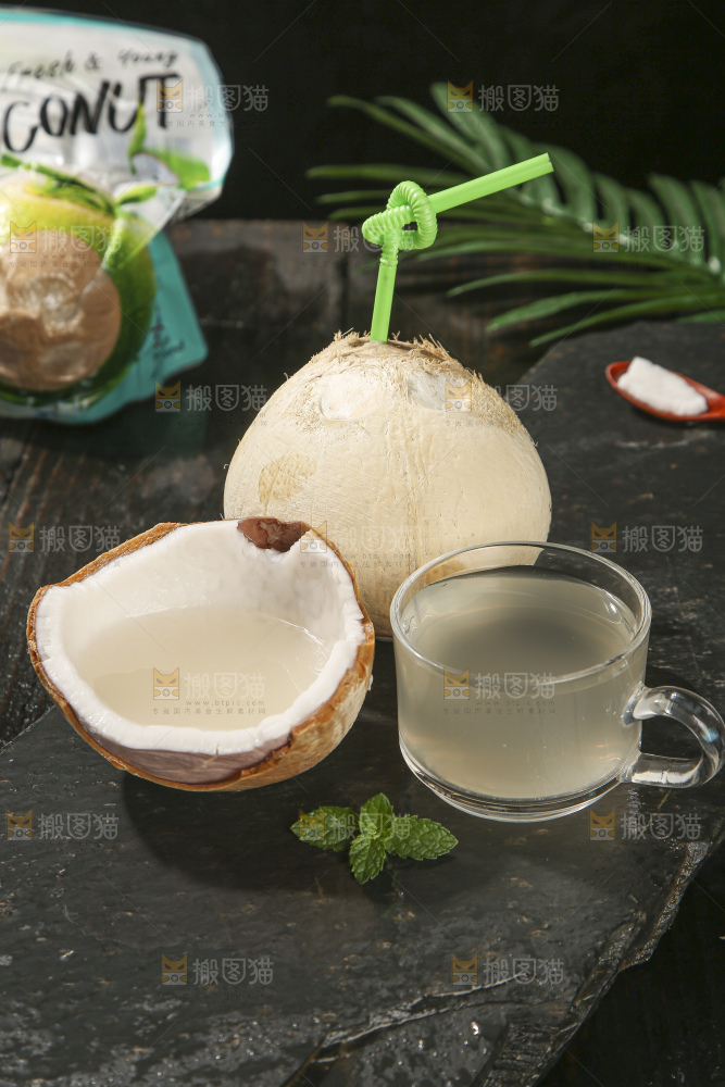 深底上的泰国进口烤椰