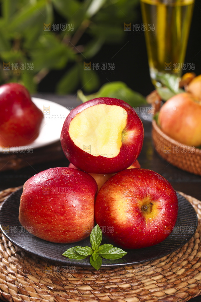 深底上的高原红苹果