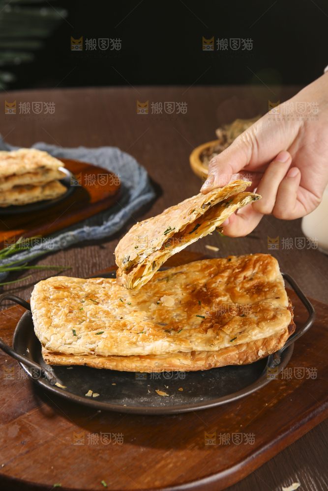 深底上的锅盔