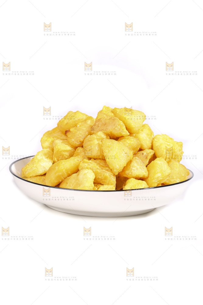 白底上的锅巴土豆