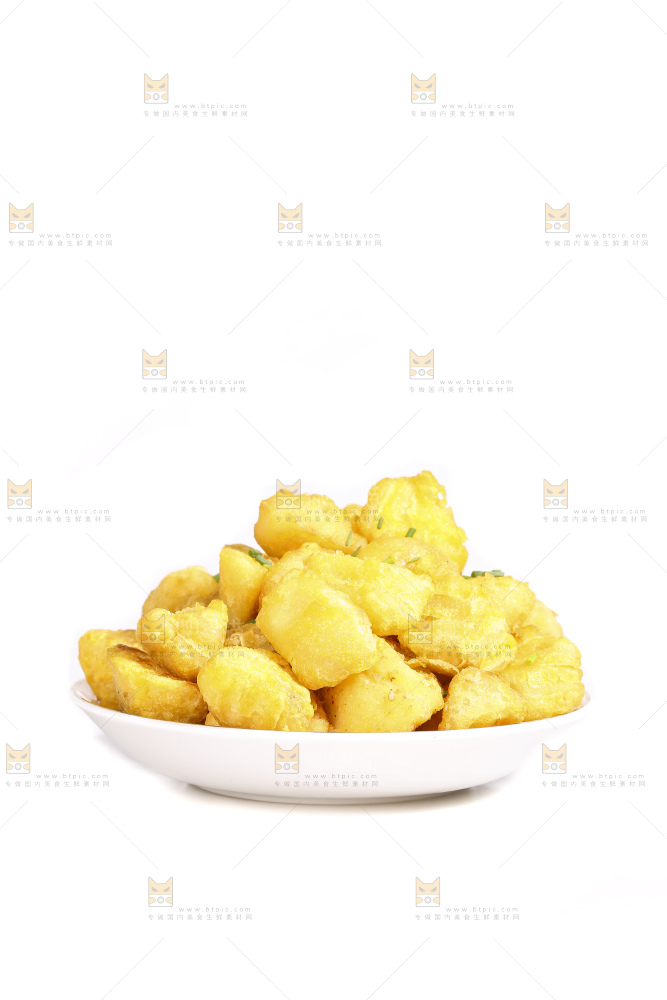 白底上的锅巴土豆