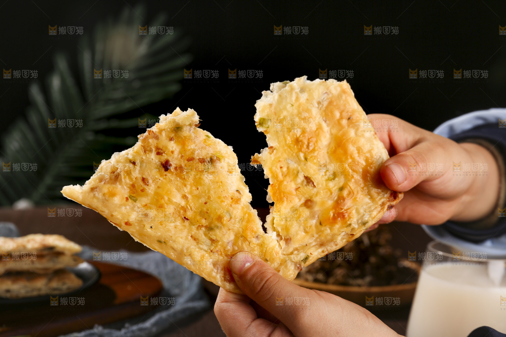 深底上的锅盔