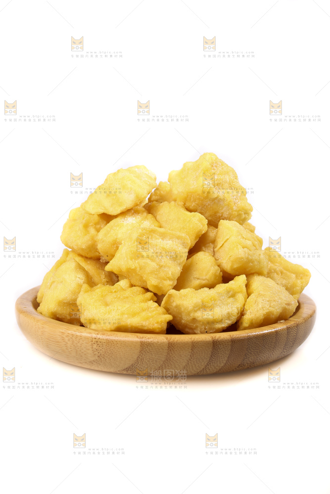 白底上的锅巴土豆