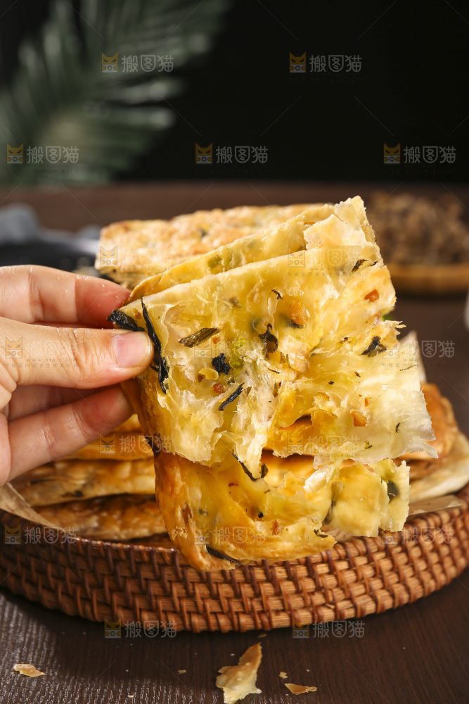 深底上的锅盔