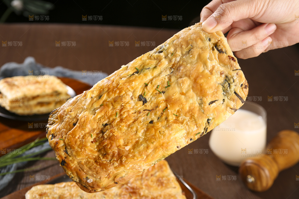深底上的锅盔
