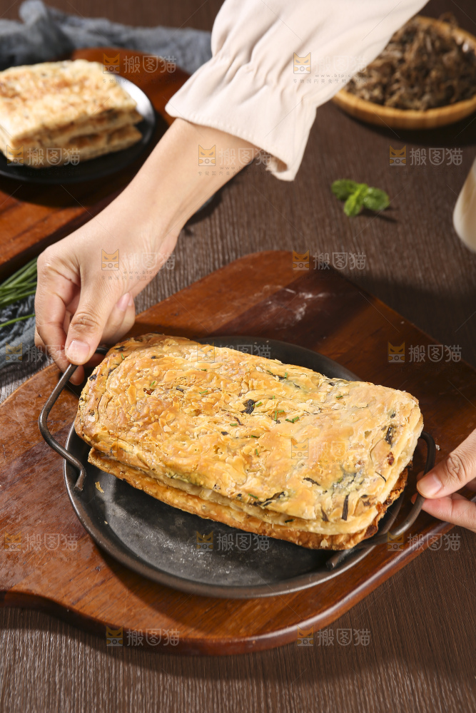 深底上的锅盔