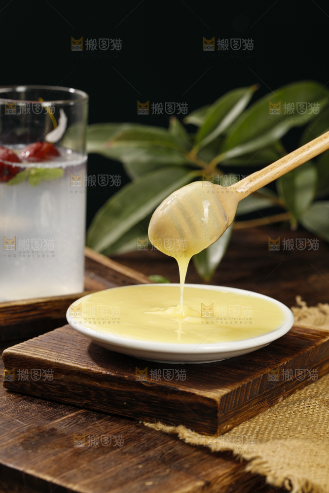 深底上的蜂王浆