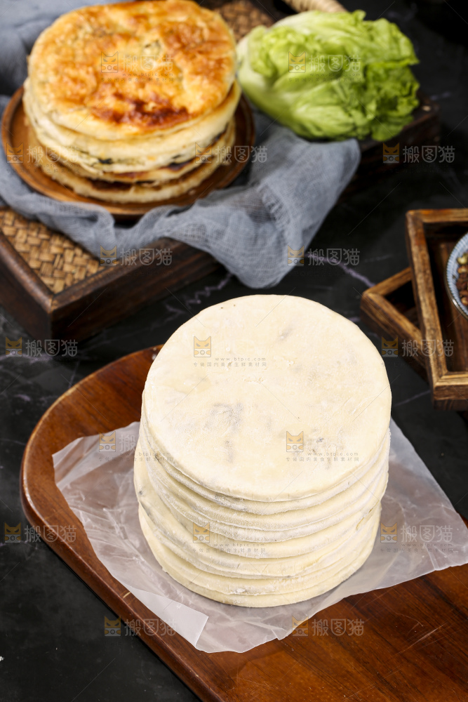 深底上的梅干菜饼