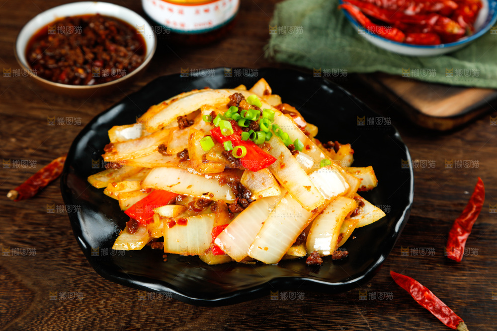 深底上的佛跳墙食材